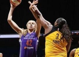 WNBA常规赛：芝加哥天空vs洛杉矶火花